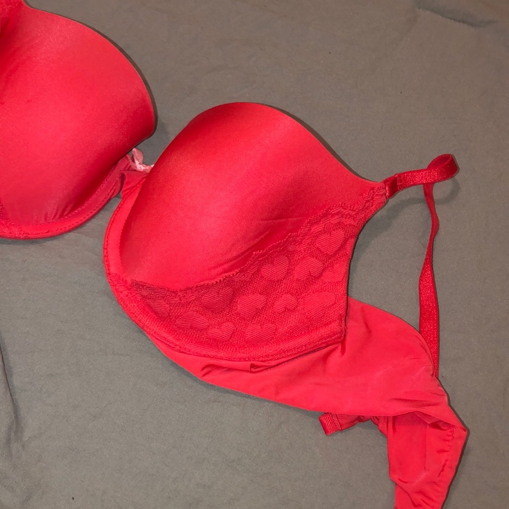 Victoria Secret valentine day themed bra silky